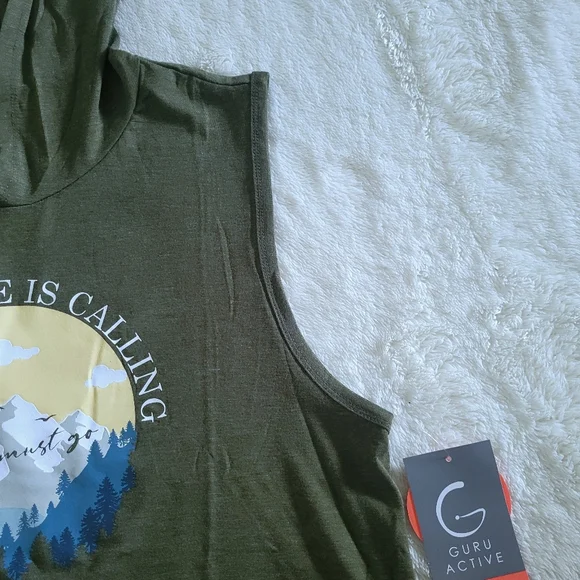 Guru Active🏃‍♀️ "Adventure is Calling"🚵‍♀️ Muscle💪Tee👕 with Hood - NWT - Picture 6 of 14